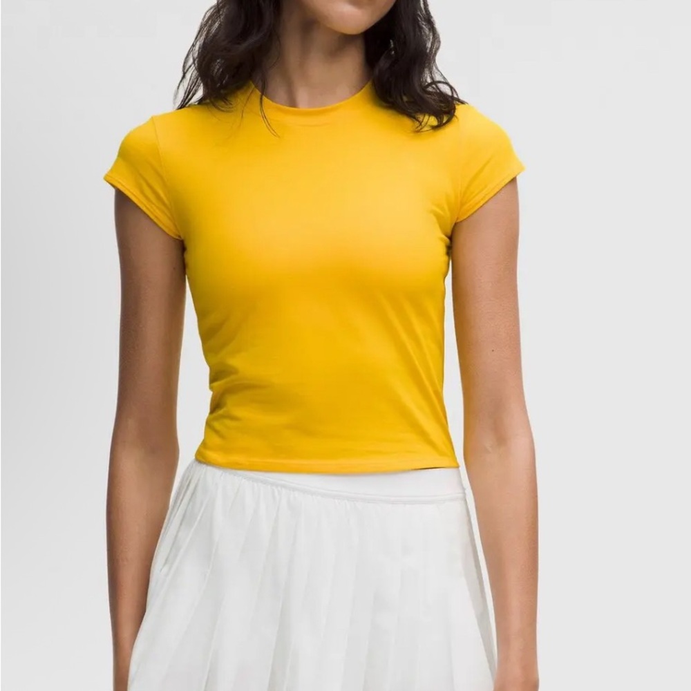 Lululemon Organic Cotton Crewneck Tee in Maize Yellow– Size M – NWT